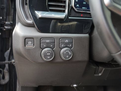 Certified 2024 Chevrolet Silverado 1500 LT AWD/4WD image 16