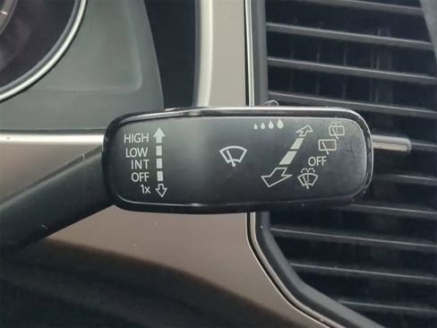 Used 2018 Volkswagen Atlas S image 24