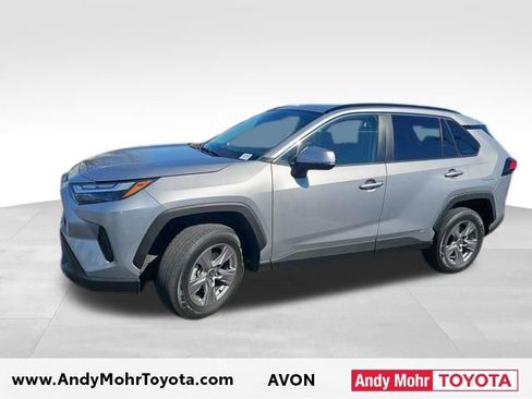 Used 2022 Toyota RAV4 XLE w/ Convenience Package image 4