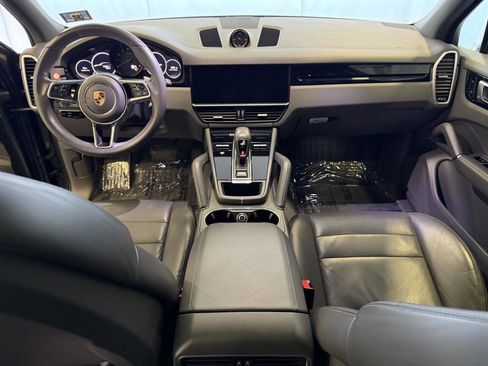 Used 2019 Porsche Cayenne image 17