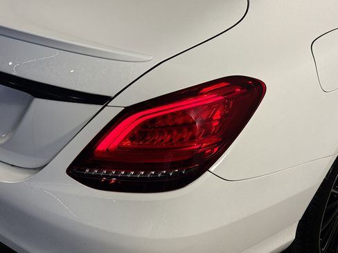 Used 2019 Mercedes-Benz C 300 Sedan image 34