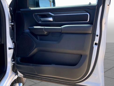 Used 2025 RAM 1500 Big Horn AWD/4WD image 23