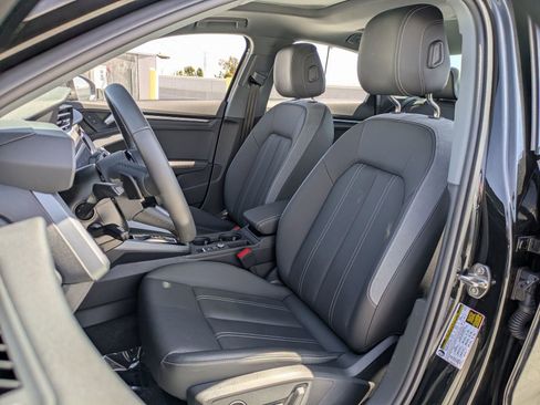 Used 2025 Audi A3 2.0T Premium w/ Convenience Package AWD/4WD image 29