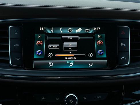 Used 2018 Buick Enclave Avenir w/ Avenir Technology Package image 36