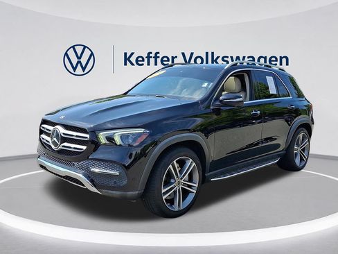 Used 2021 Mercedes-Benz GLE 350 w/ 3rd Row Seat Package image 3