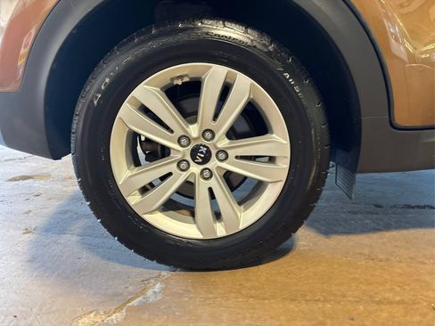 Used 2017 Kia Sportage LX FWD image 16
