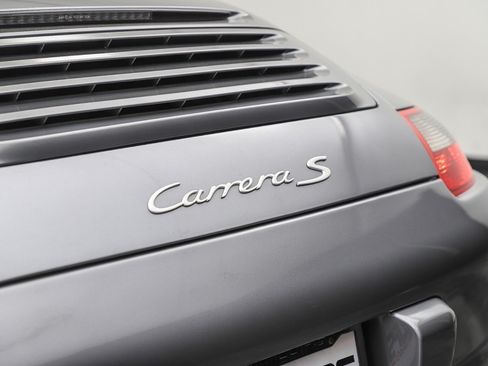 Used 2006 Porsche 911 Carrera S RWD image 18
