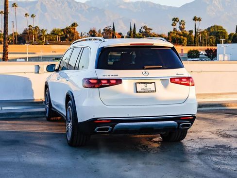 Used 2024 Mercedes-Benz GLS 450 4MATIC image 7