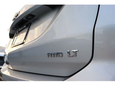 Used 2022 Chevrolet Equinox LT image 11