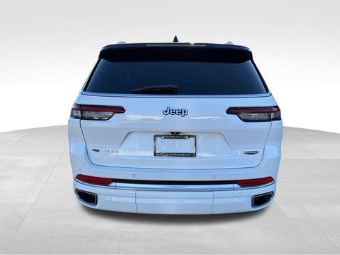 Used 2021 Jeep Grand Cherokee L Summit w/ Luxury Tech Group V AWD/4WD image 11
