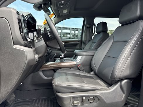 Used 2024 Chevrolet Silverado 1500 RST w/ Convenience Package II AWD/4WD image 15