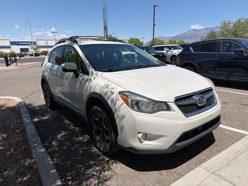 Used 2015 Subaru Crosstrek 2.0i Limited w/ Popular Package #2 AWD/4WD image 3