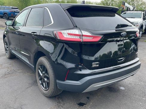 Used 2023 Ford Edge SEL w/ Convenience Package AWD/4WD image 3