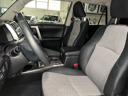 Used 2015 Toyota 4Runner SR5 AWD/4WD image 22