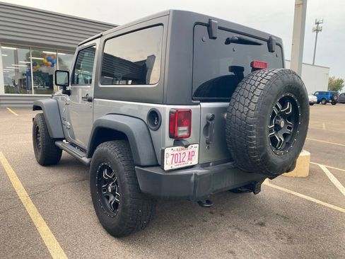 Used 2016 Jeep Wrangler Sport w/ Quick Order Package 24S AWD/4WD image 12