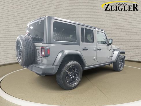 Used 2022 Jeep Wrangler Unlimited Willys image 5