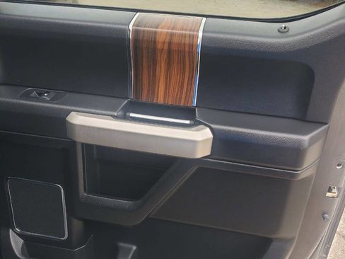 Used 2015 Ford F150 Lariat w/ Equipment Group 502A Luxury image 28