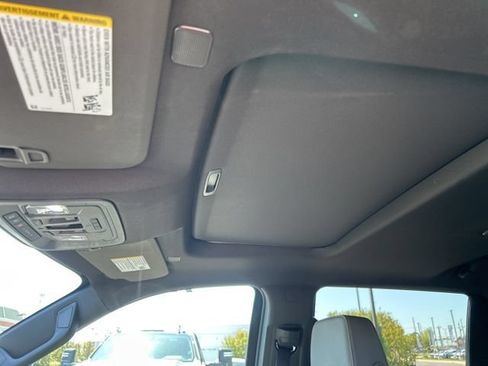 New 2026 Chevrolet Silverado 1500 LTZ w/ LTZ Premium Package AWD/4WD image 17