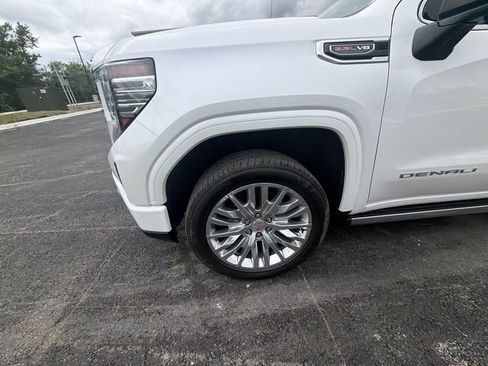Used 2024 GMC Sierra 1500 Denali w/ Denali Reserve Package AWD/4WD image 10