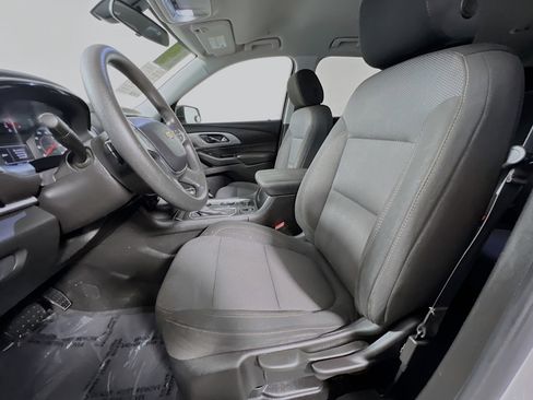 Used 2019 Chevrolet Traverse LS FWD image 15
