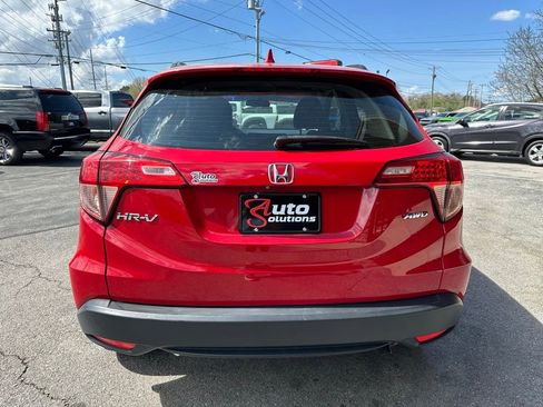Used 2018 Honda HR-V LX image 4