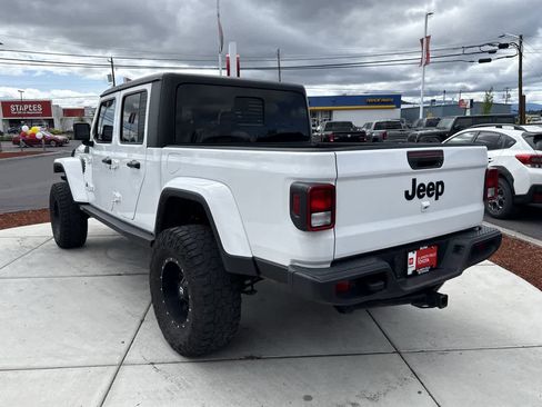 Used 2021 Jeep Gladiator Sport AWD/4WD image 5