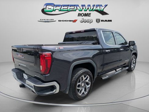 Used 2022 GMC Sierra 1500 SLT w/ SLT Convenience Package AWD/4WD image 7