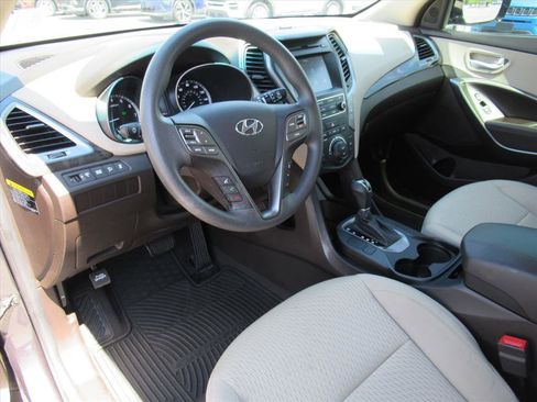 Used 2017 Hyundai Santa Fe Sport image 15