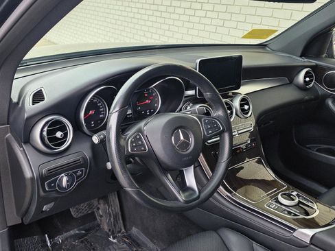 Used 2017 Mercedes-Benz GLC 300 4MATIC image 11