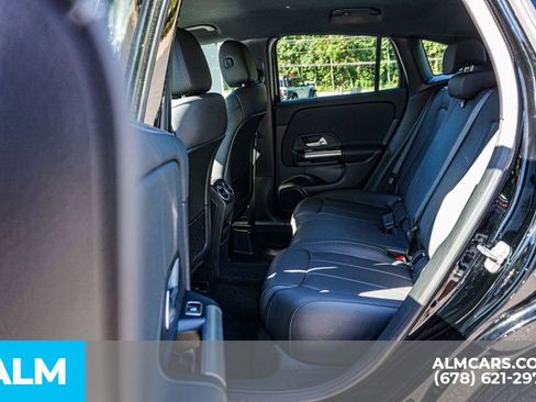 Used 2025 Mercedes-Benz GLA 250 image 21