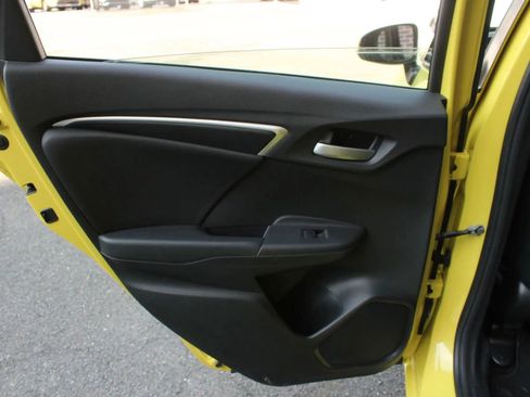 Used 2016 Honda Fit EX-L image 17