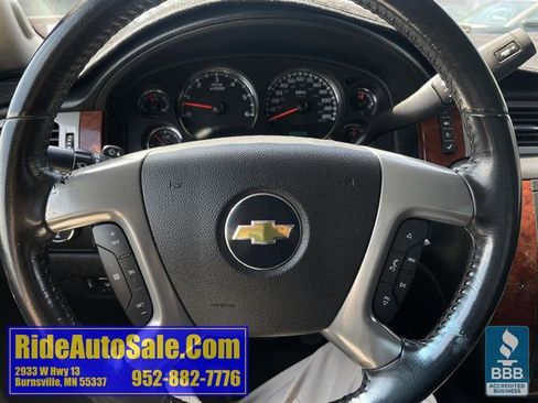 Used 2011 Chevrolet Avalanche LS w/ Regional Value Package AWD/4WD image 18