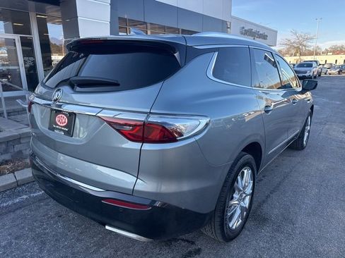 Used 2024 Buick Enclave Essence w/ Experience Buick Package image 8