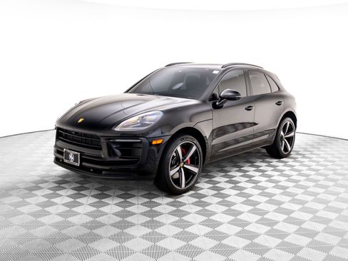 Certified 2022 Porsche Macan S w/ Premium Package Plus image 6