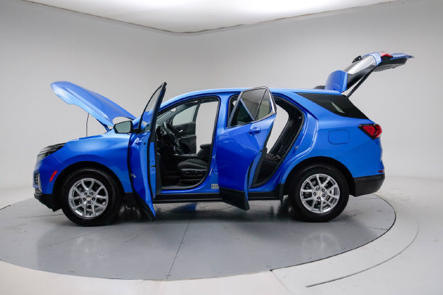 Used 2024 Chevrolet Equinox LT w/ LPO, Floor Liner Package FWD image 19