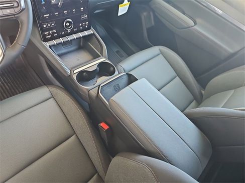 New 2026 GMC Terrain AT4 w/ LPO, Floor Liner Package image 24