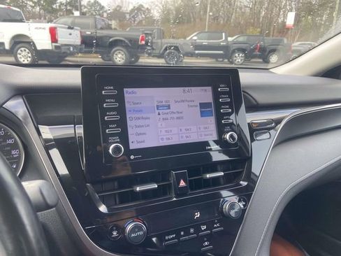 Used 2023 Toyota Camry SE image 21