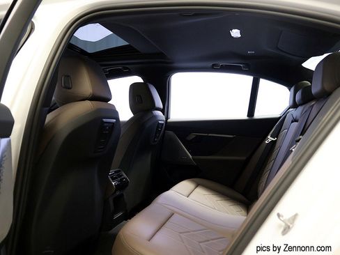 Used 2025 BMW 530i xDrive 530i xDrive image 13