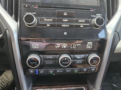 Used 2022 Subaru Ascent Touring AWD/4WD image 10