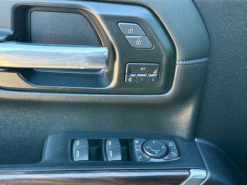 Used 2022 GMC Sierra 2500 SLT image 23