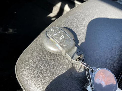 Used 2017 MINI Cooper S image 13