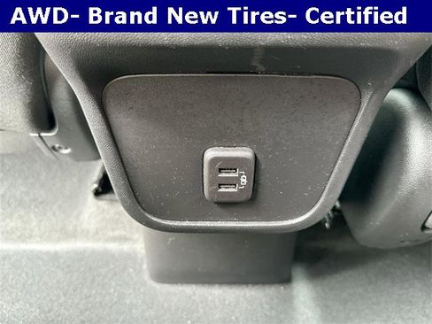 Used 2023 Chevrolet Equinox LT image 21