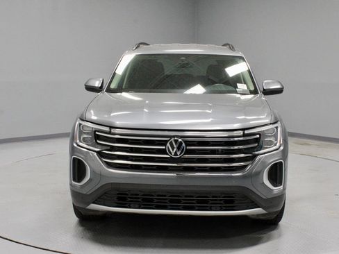 Used 2025 Volkswagen Atlas SE AWD/4WD image 6