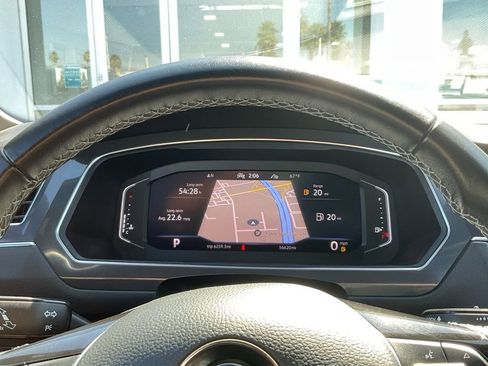 Used 2021 Volkswagen Tiguan SEL Premium R-Line image 18