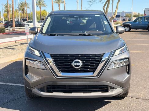 Certified 2022 Nissan Rogue SV FWD image 9