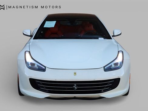 Used 2017 Ferrari GTC4Lusso Coupe image 5