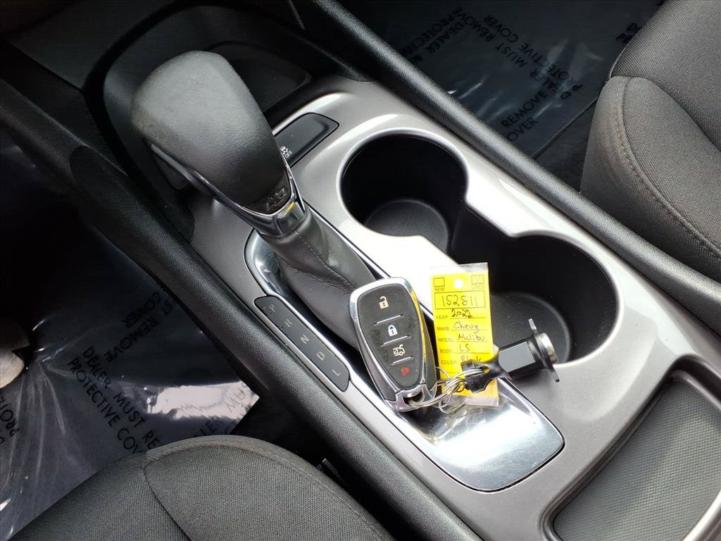 Used 2022 Chevrolet Malibu LS FWD image 17