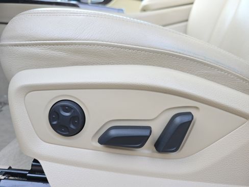 Used 2018 Audi Q7 3.0T Premium Plus w/ Premium Plus Package image 27