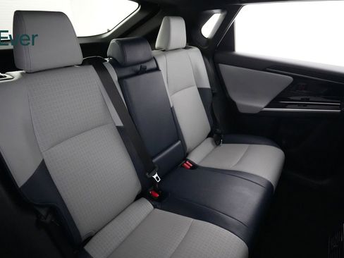 Used 2024 Subaru Solterra Touring image 5