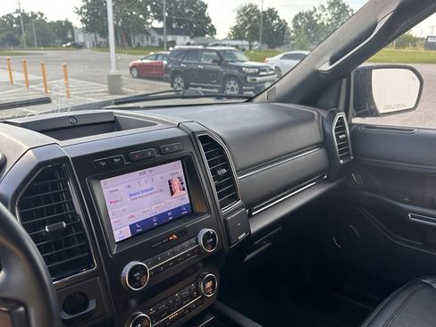 Used 2021 Ford Expedition Max Limited AWD/4WD image 26
